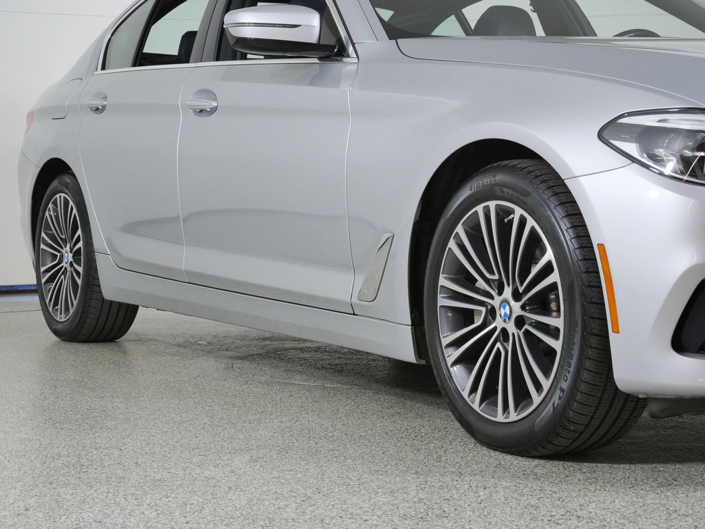 Thumbnail: 2017 BMW 5 Series - 7