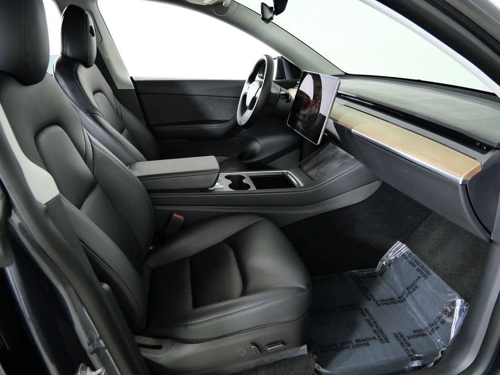 Thumbnail: 2022 Tesla Model Y - 22