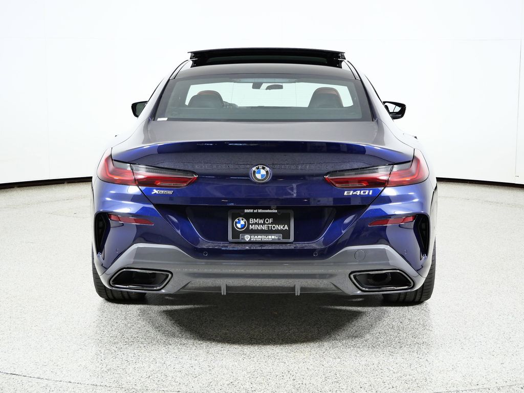 Thumbnail: 2026 BMW 8 Series - 10