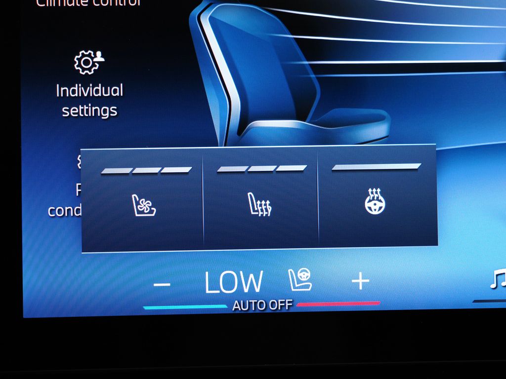 Thumbnail: 2026 BMW X7 - 41