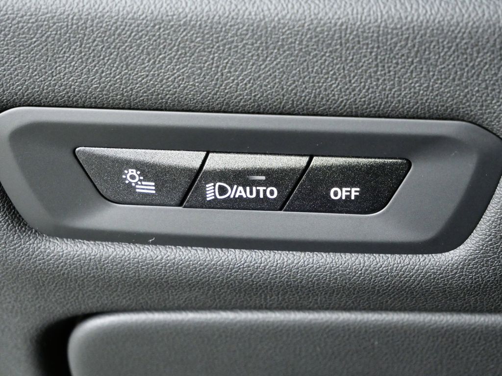 Thumbnail: 2026 BMW X5 - 40