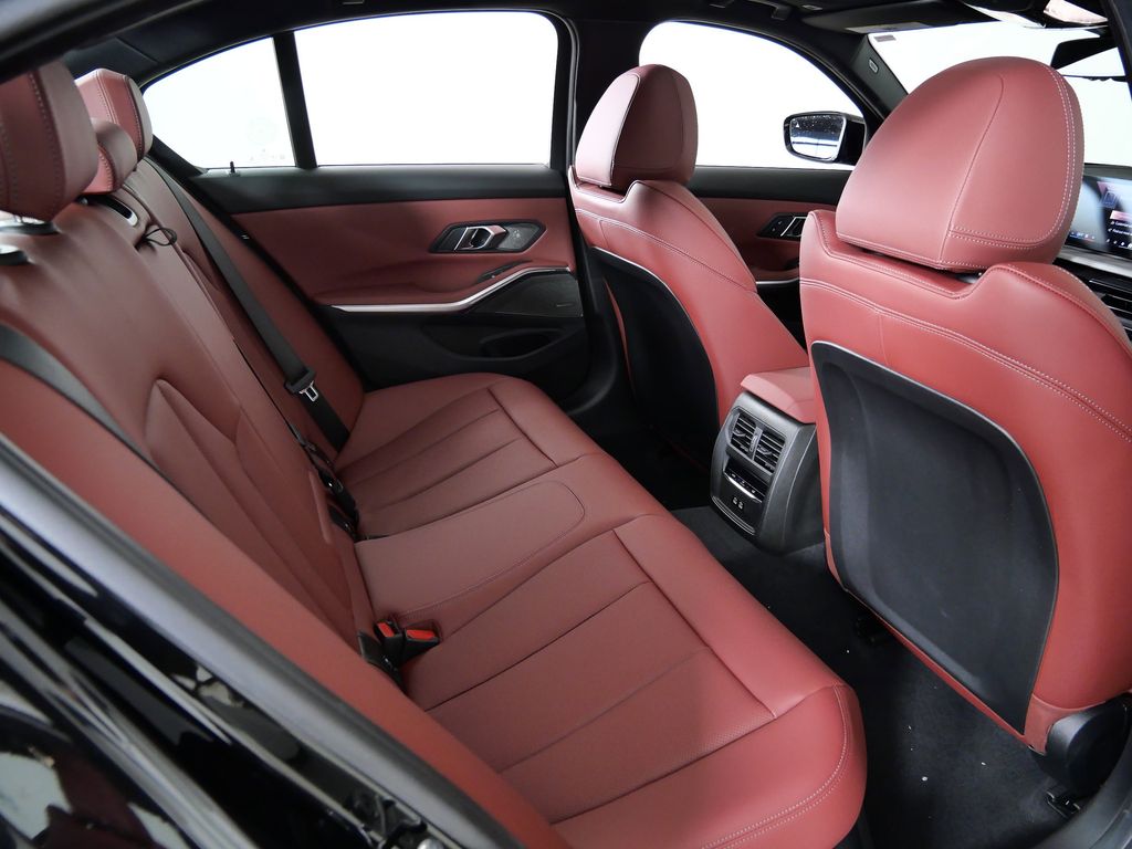 Thumbnail: 2026 BMW 3 Series - 25