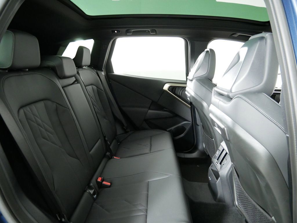 Thumbnail: 2025 BMW X3 - 26