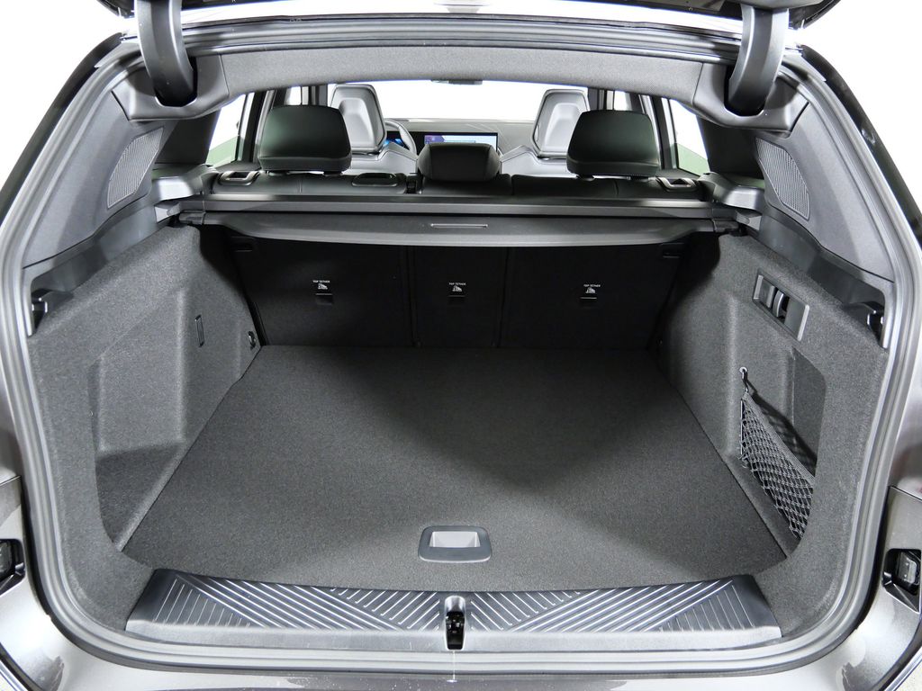 Thumbnail: 2026 BMW X3 - 27