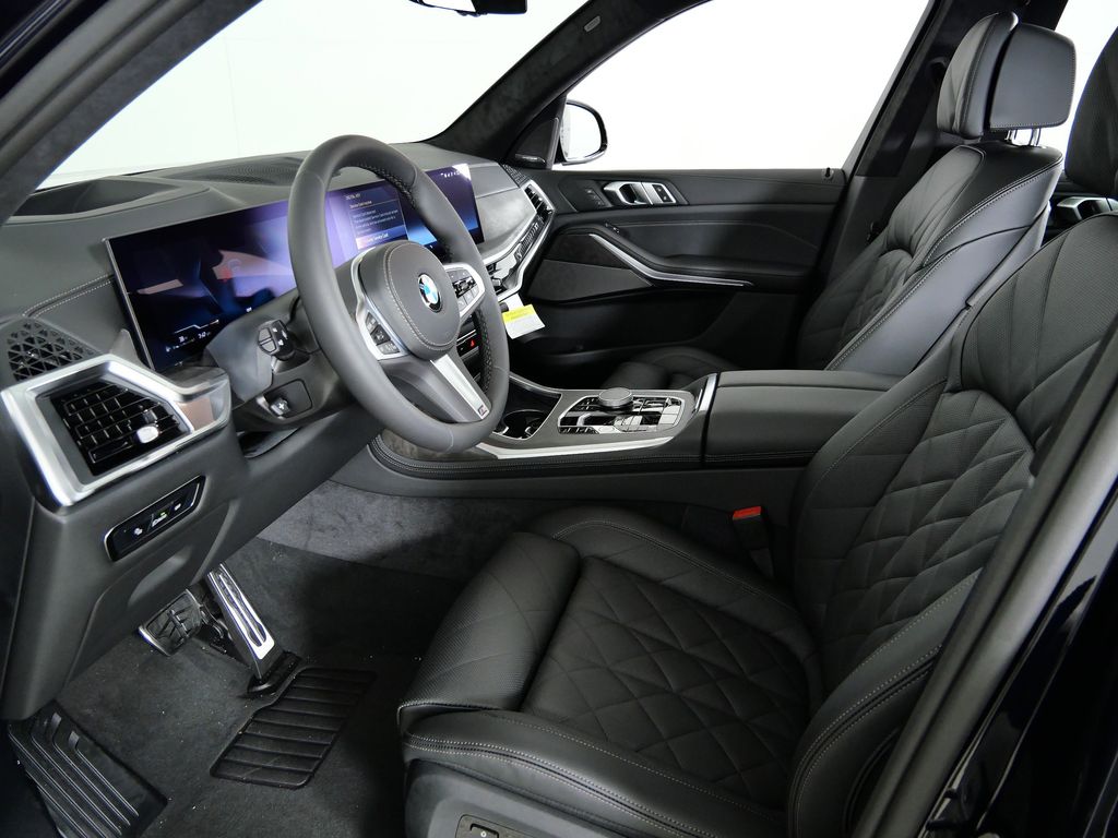 Thumbnail: 2026 BMW X7 - 35