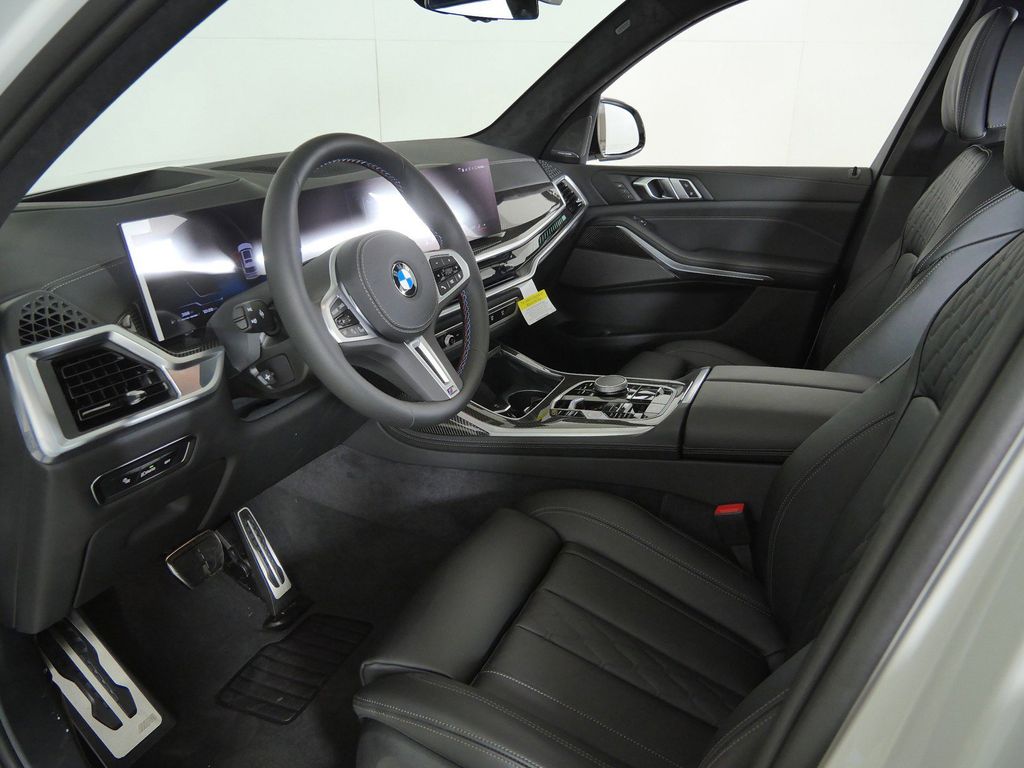 Thumbnail: 2026 BMW X7 - 37