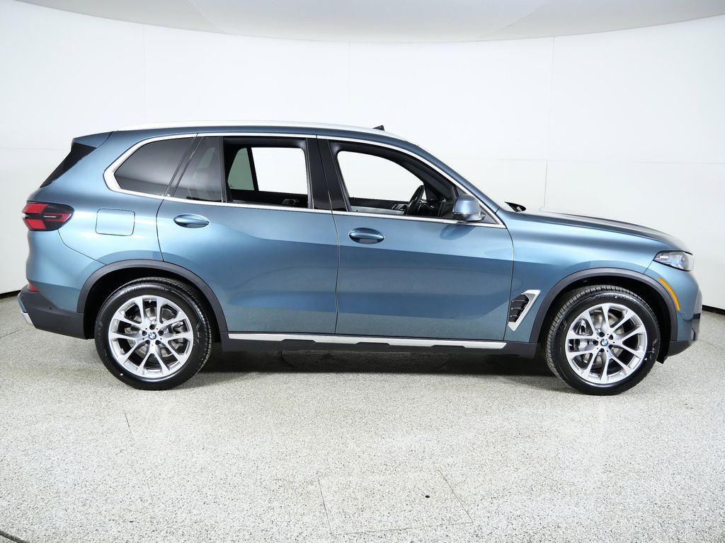 Thumbnail: 2026 BMW X5 - 8