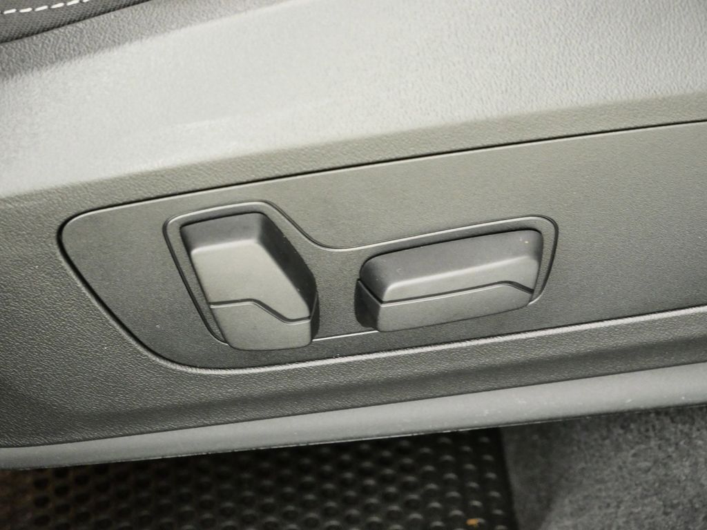 Thumbnail: 2026 BMW X1 - 22