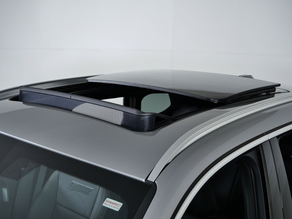 Thumbnail: 2026 BMW X1 - 18