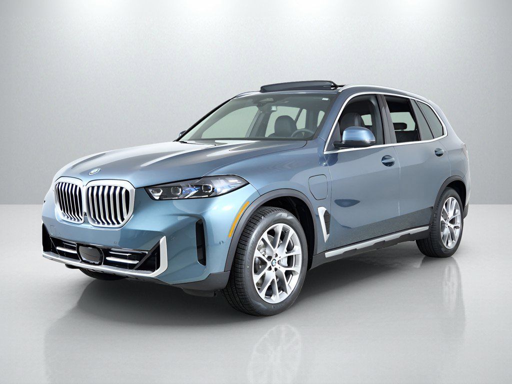 Thumbnail: 2026 BMW X5 - 1