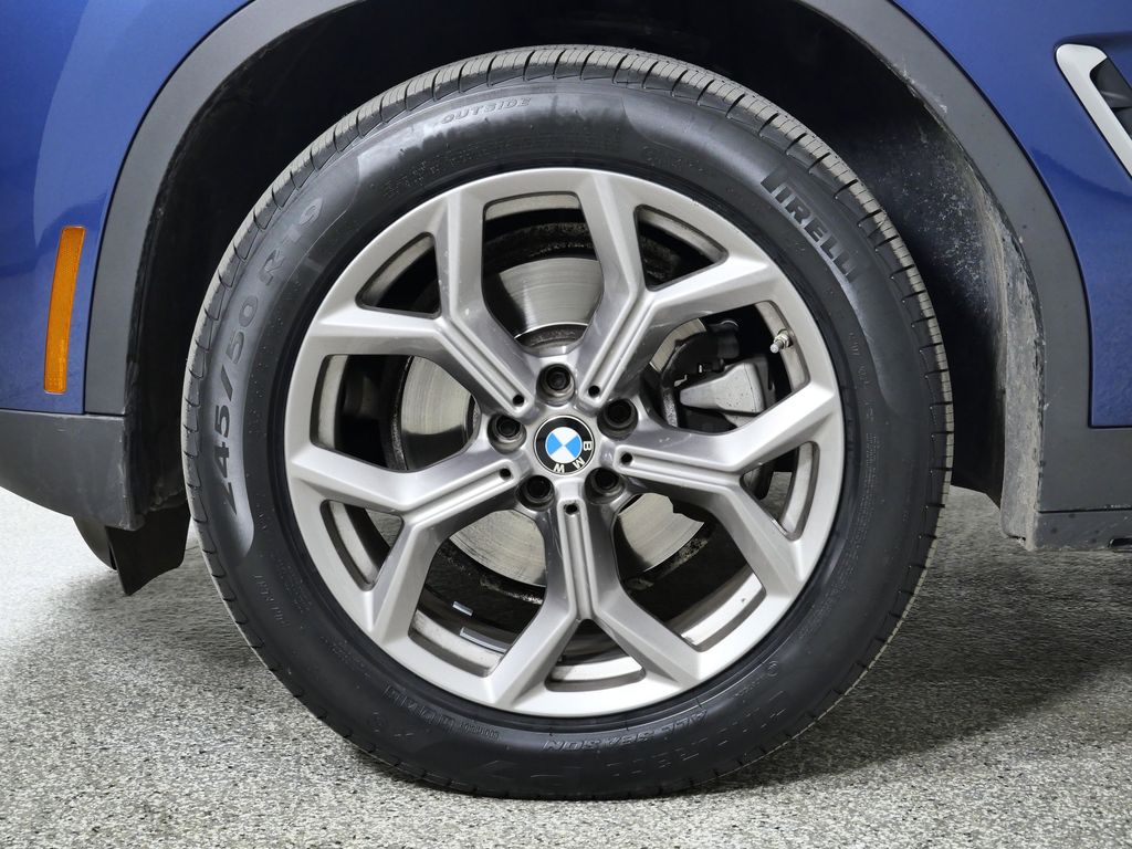 Thumbnail: 2022 BMW X3 - 21