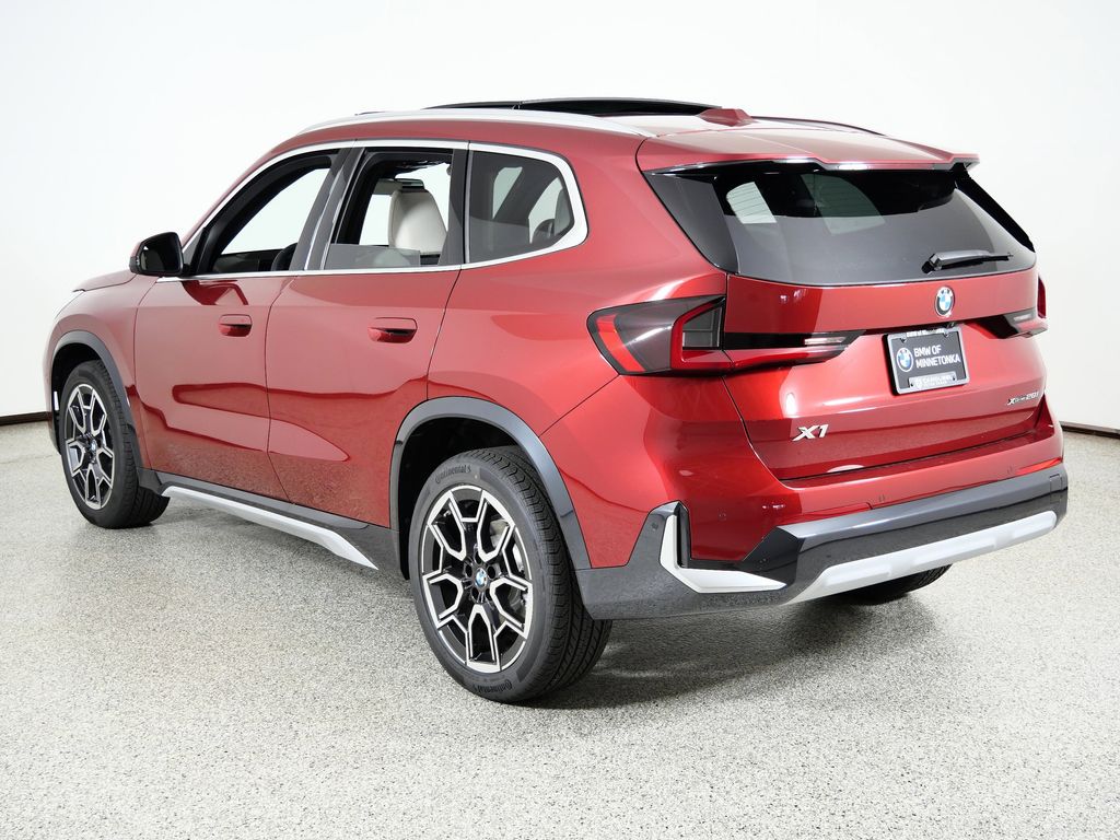 Thumbnail: 2026 BMW X1 - 14