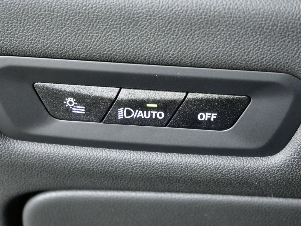 Thumbnail: 2026 BMW X5 - 42