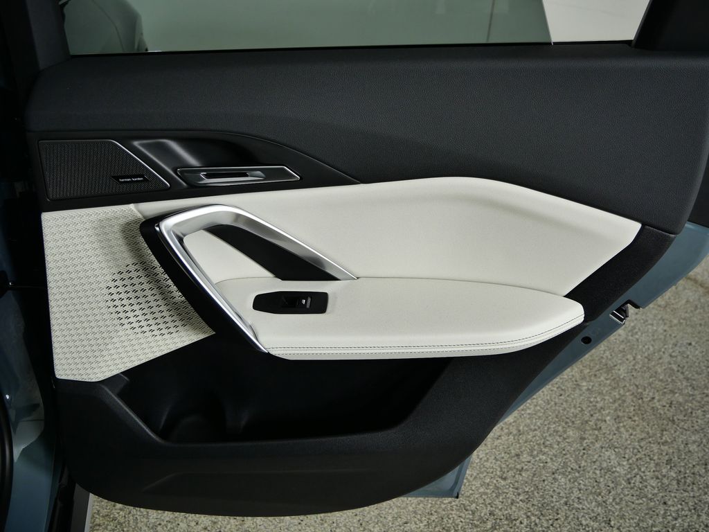 Thumbnail: 2026 BMW X1 - 23