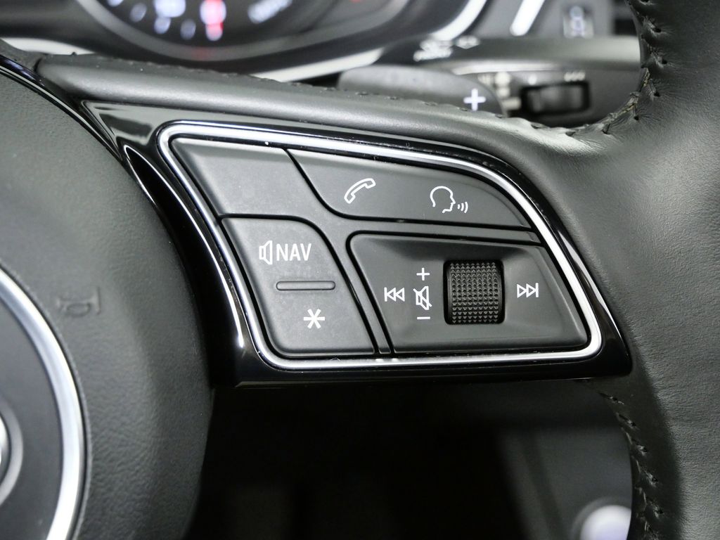 Thumbnail: 2018 Audi A4 - 40