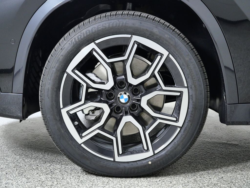 Thumbnail: 2026 BMW X1 - 17