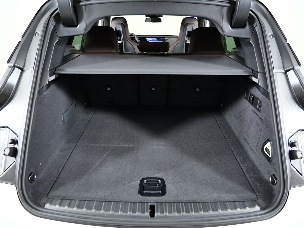 Thumbnail: 2026 BMW iX - 27