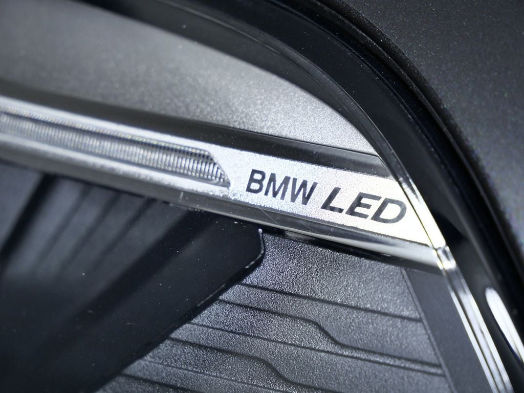 Thumbnail: 2021 BMW X5 - 5