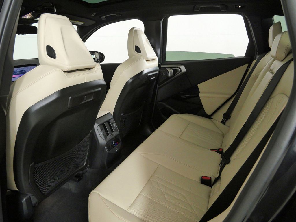 Thumbnail: 2026 BMW X3 - 31