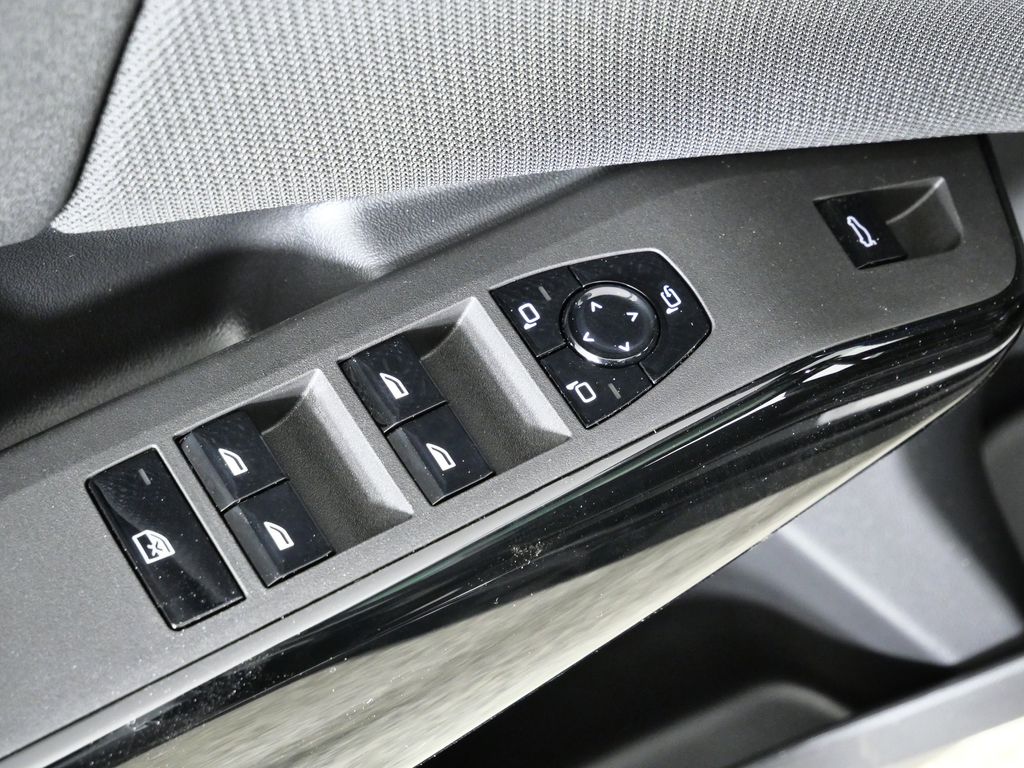 Thumbnail: 2026 BMW X3 - 36