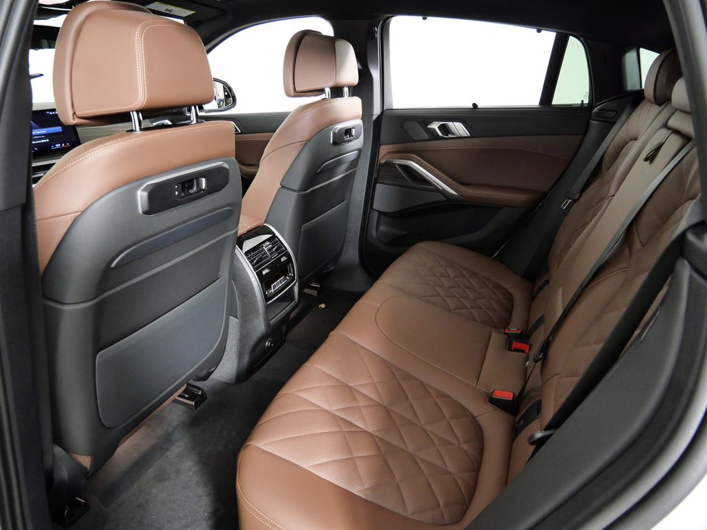 Thumbnail: 2026 BMW X6 - 31