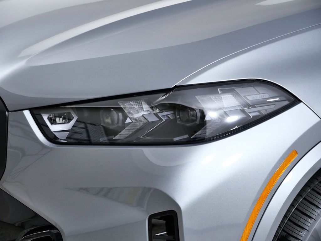 Thumbnail: 2026 BMW X5 - 3