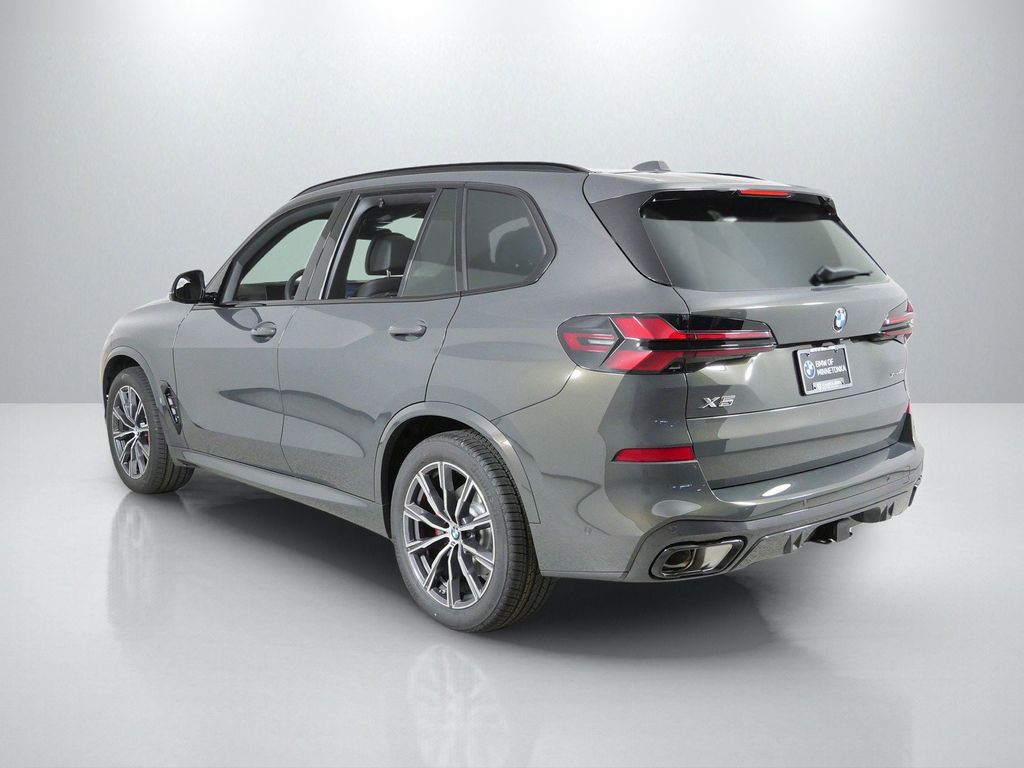 Thumbnail: 2026 BMW X5 - 14