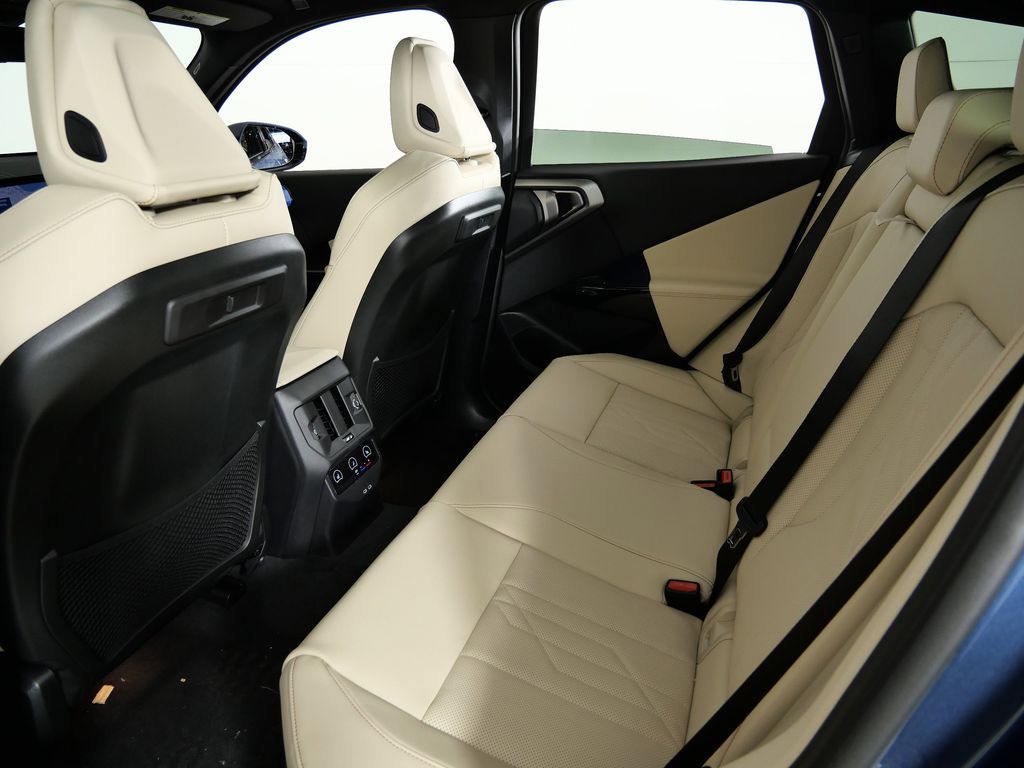 Thumbnail: 2026 BMW X3 - 31