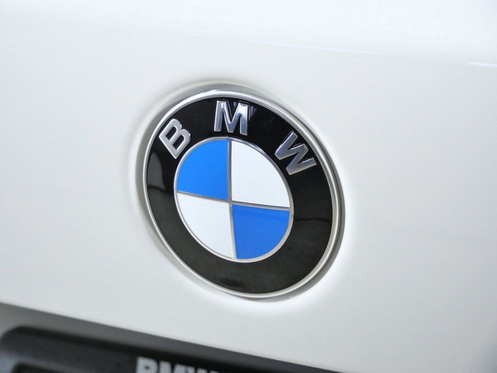 Thumbnail: 2026 BMW X5 - 11