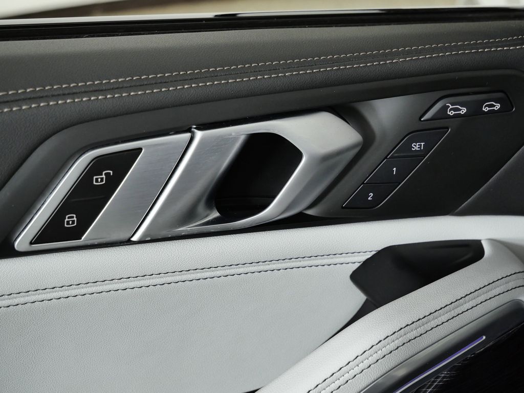 Thumbnail: 2025 BMW X6 - 42