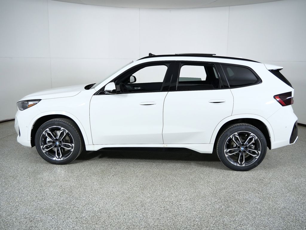 Thumbnail: 2026 BMW X1 - 15