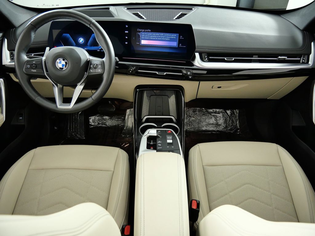 Thumbnail: 2025 BMW X1 - 6