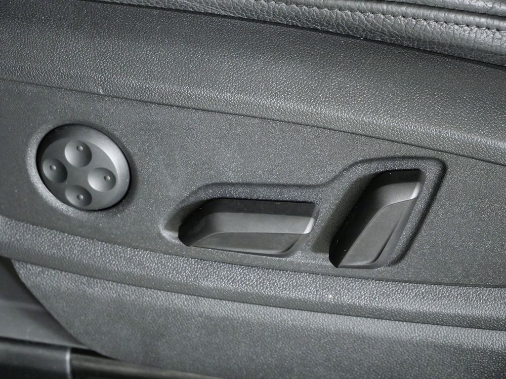 Thumbnail: 2018 Audi Q5 - 38