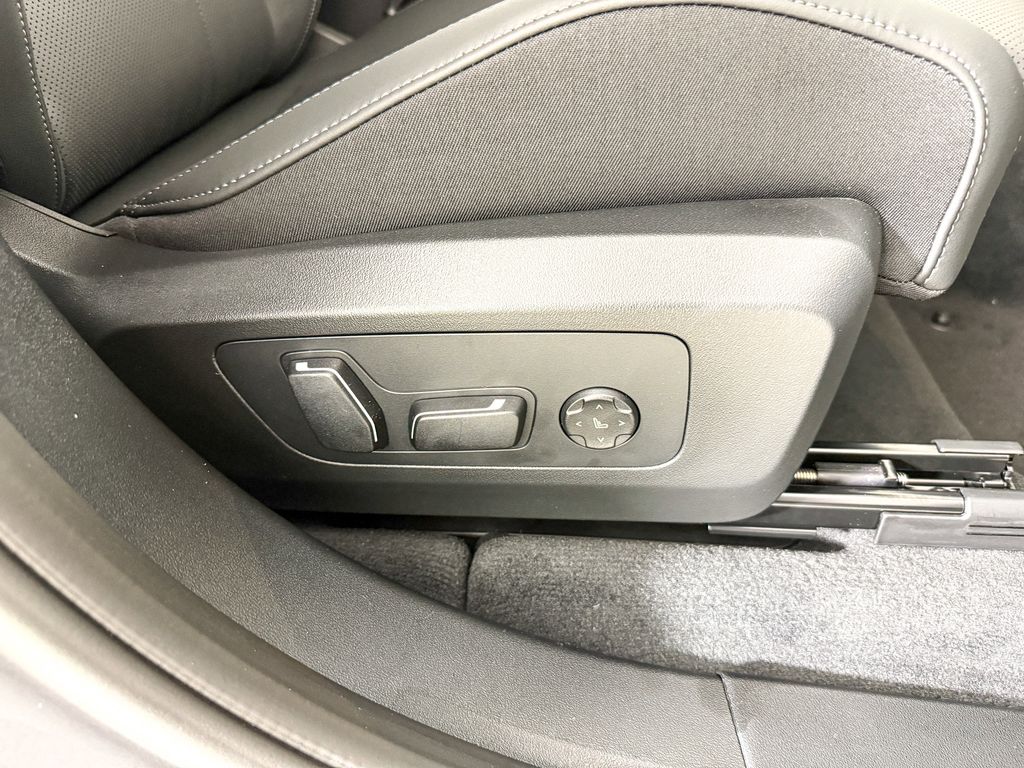 Thumbnail: 2025 BMW X3 - 21