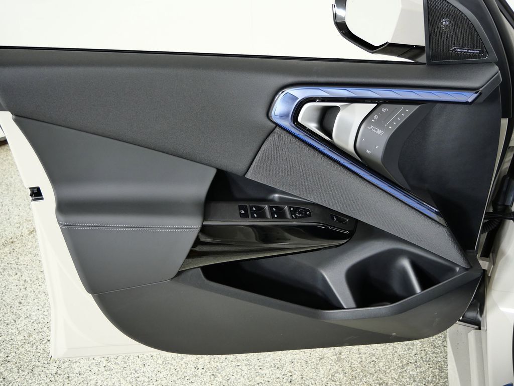 Thumbnail: 2026 BMW X3 - 33