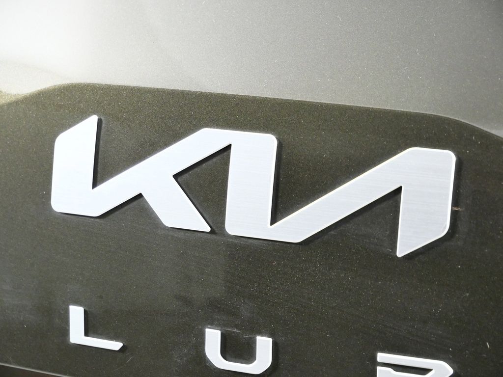 Thumbnail: 2023 Kia Telluride - 12