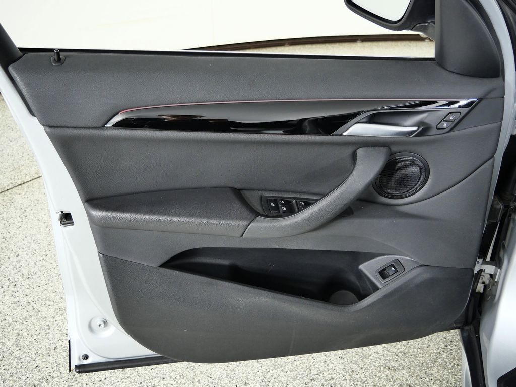 Thumbnail: 2021 BMW X1 - 33