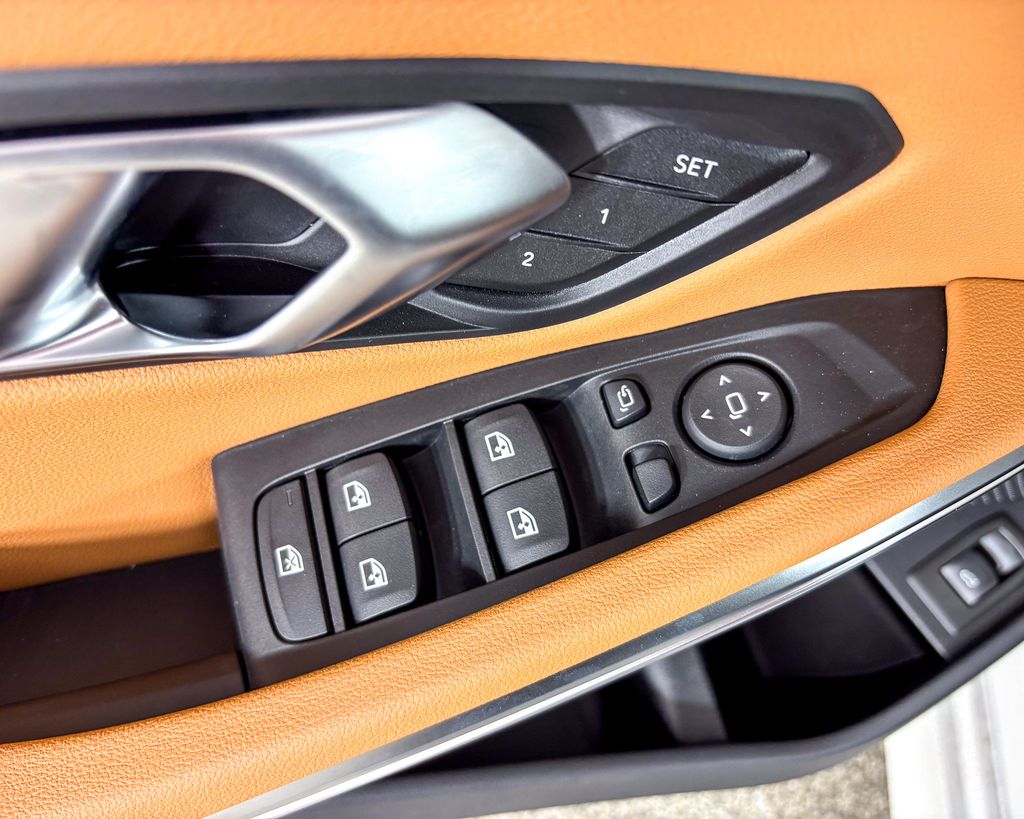 Thumbnail: 2025 BMW 3 Series - 34