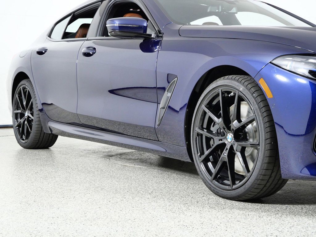 Thumbnail: 2026 BMW 8 Series - 6