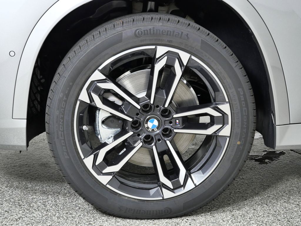 Thumbnail: 2026 BMW X1 - 17