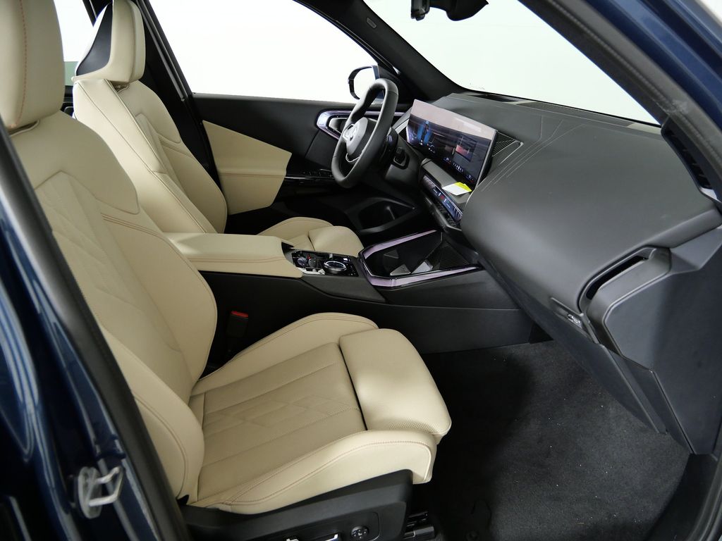 Thumbnail: 2026 BMW X3 - 21