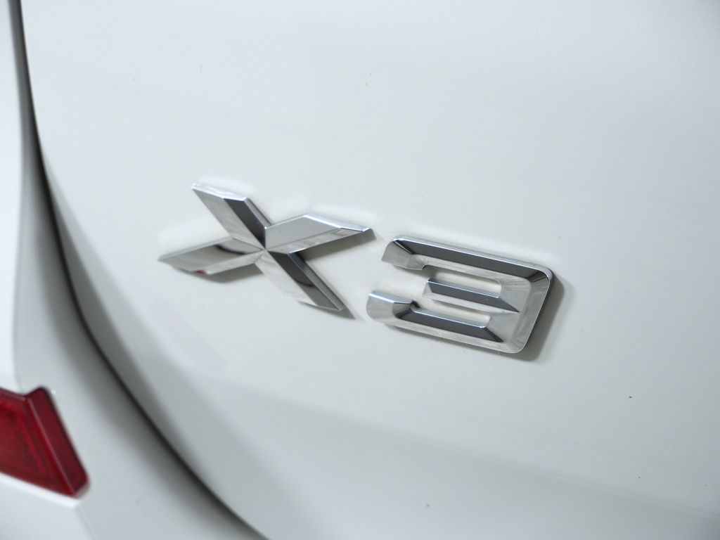 Thumbnail: 2019 BMW X3 - 14