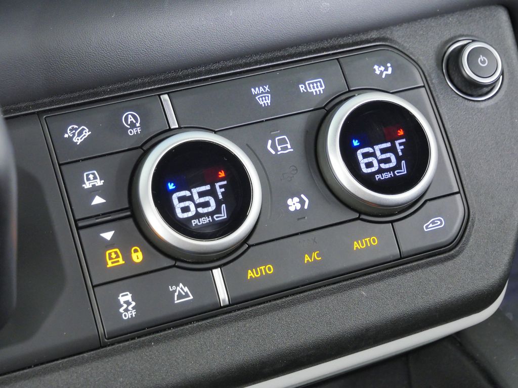 Thumbnail: 2024 Land Rover Defender - 45