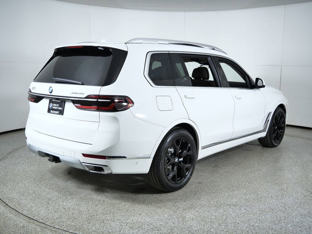 Thumbnail: 2026 BMW X7 - 11