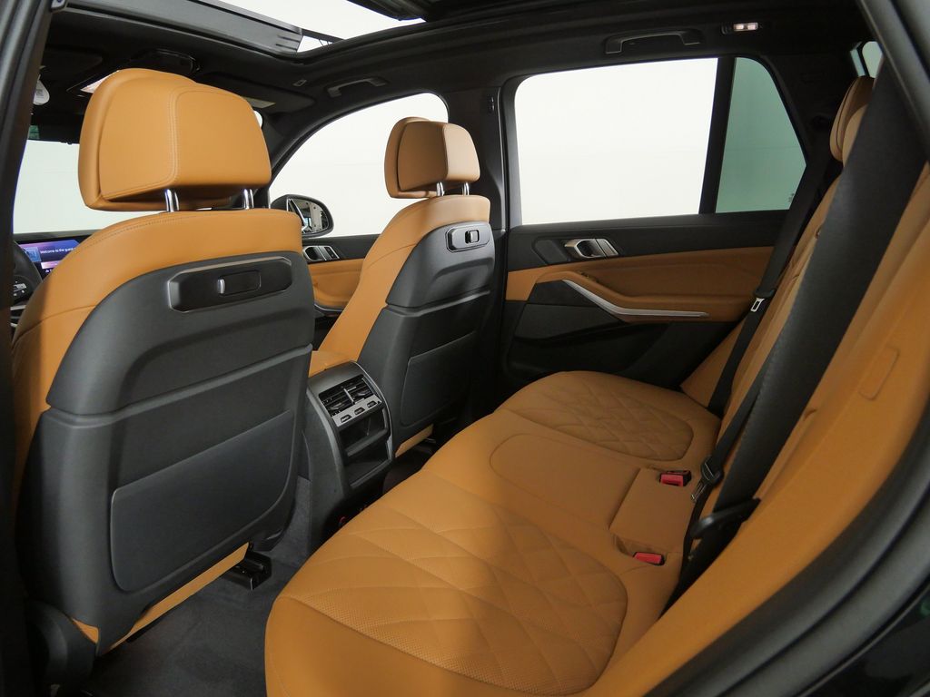Thumbnail: 2024 BMW X5 - 36