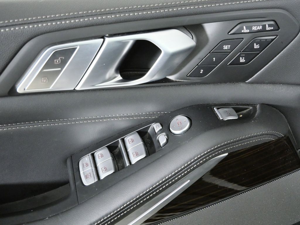 Thumbnail: 2020 BMW X7 - 37