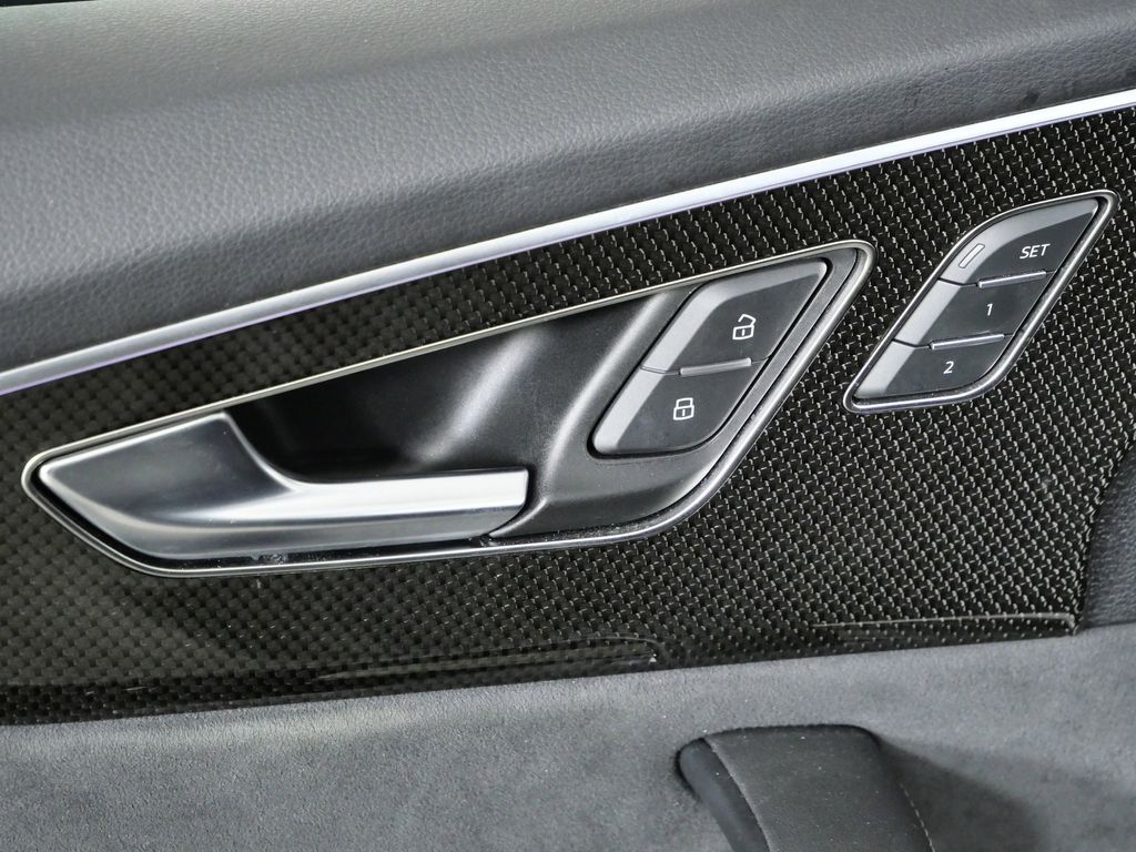 Thumbnail: 2023 Audi SQ8 - 35