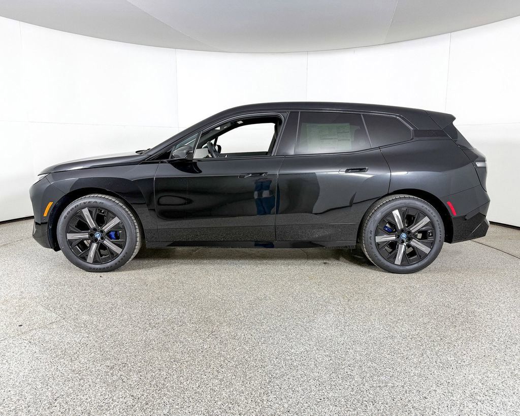 Thumbnail: 2025 BMW iX - 12
