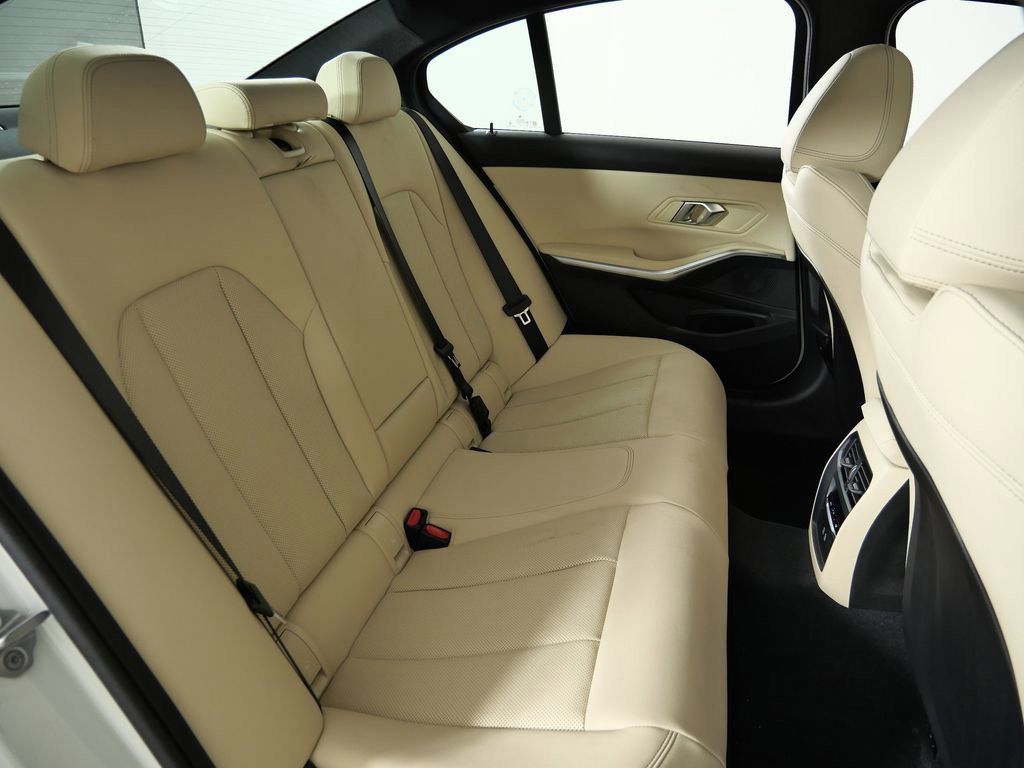 Thumbnail: 2026 BMW 3 Series - 27