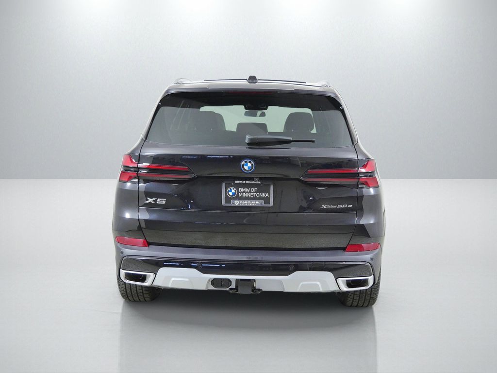 Thumbnail: 2026 BMW X5 - 10